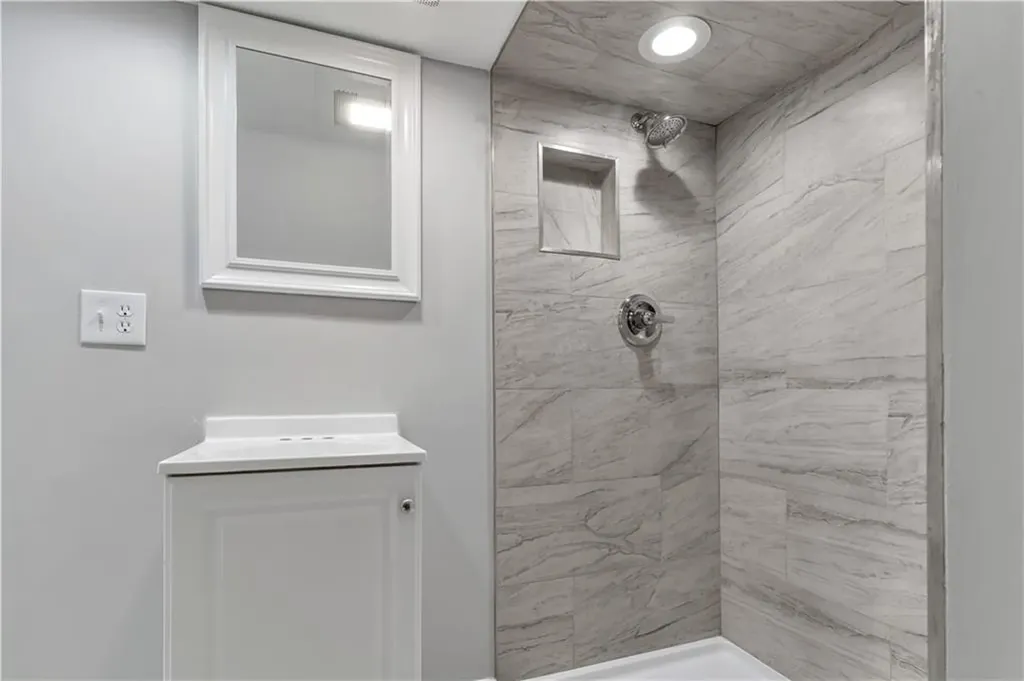 43 Jenkins Street Providence RI 02906
