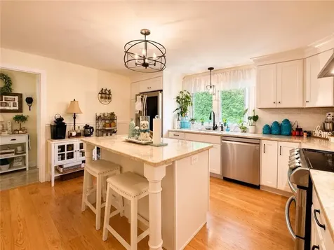422 Rockland Road Scituate RI 02857