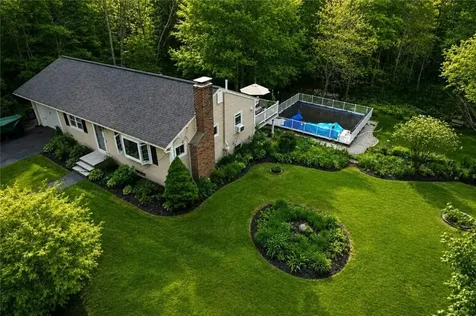422 Rockland Road Scituate RI 02857