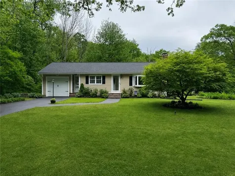 422 Rockland Road Scituate RI 02857