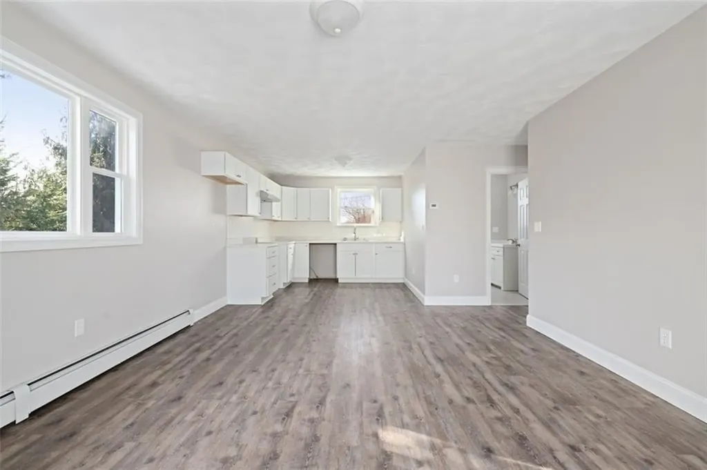 36 Kinnicutt Avenue Warren RI 02885