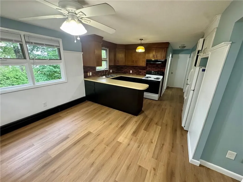 75 Hobson Avenue North Providence RI 02911