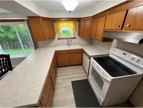 75 Hobson Avenue North Providence RI 02911