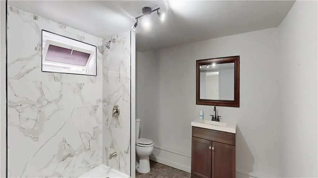 11 Swanton Street Providence RI 02910