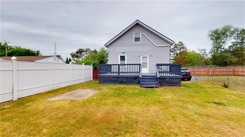 11 Swanton Street Providence RI 02910