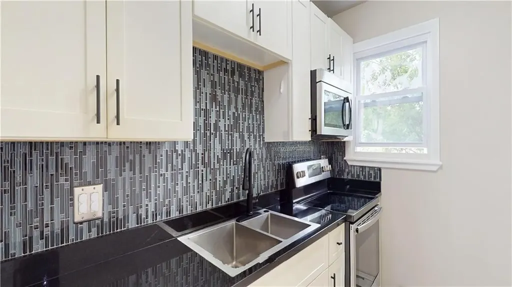 11 Swanton Street Providence RI 02910