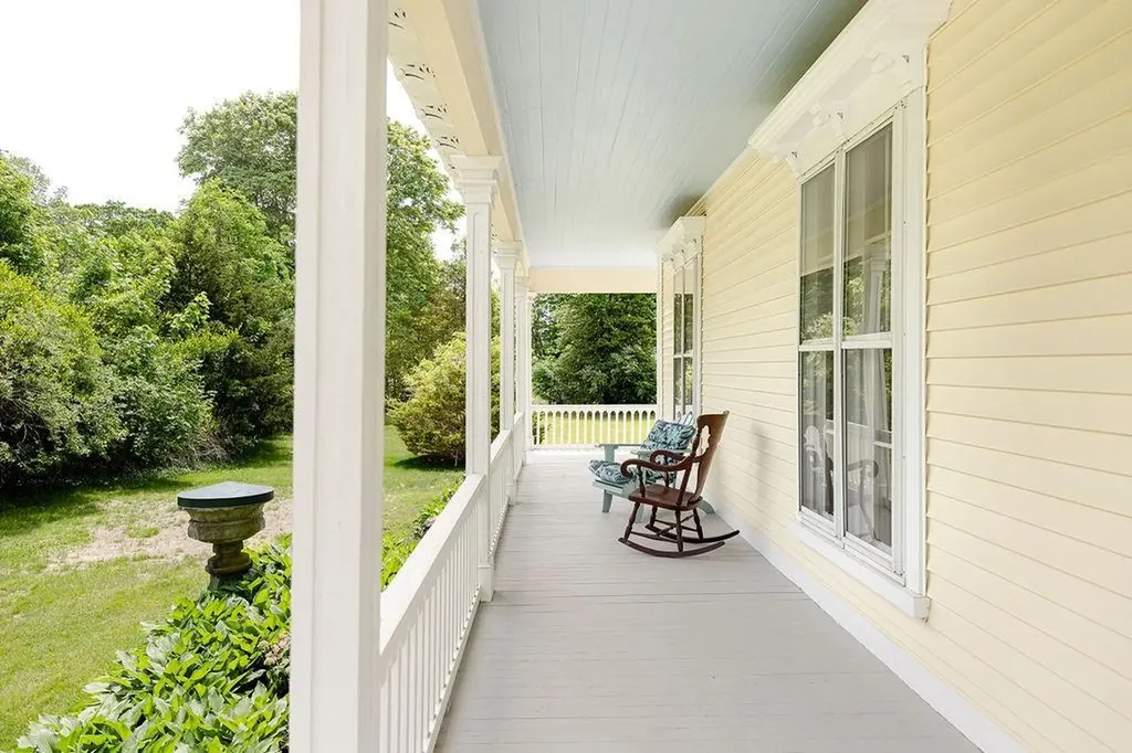 299 Davisville Road North Kingstown RI 02852