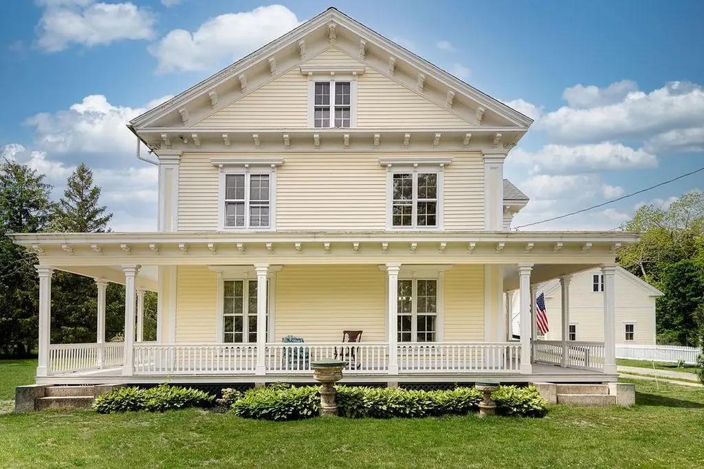 299 Davisville Road North Kingstown RI 02852