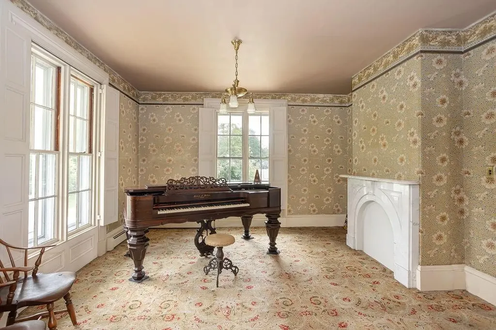 299 Davisville Road North Kingstown RI 02852
