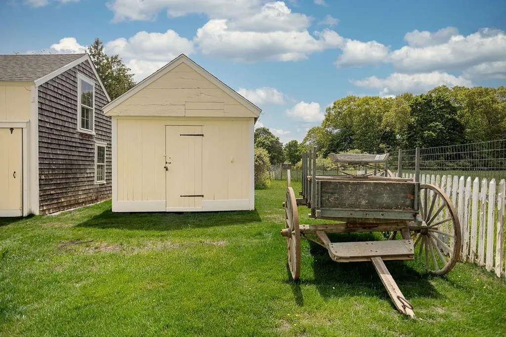 299 Davisville Road North Kingstown RI 02852