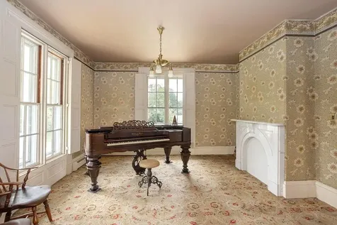 299 Davisville Road North Kingstown RI 02852