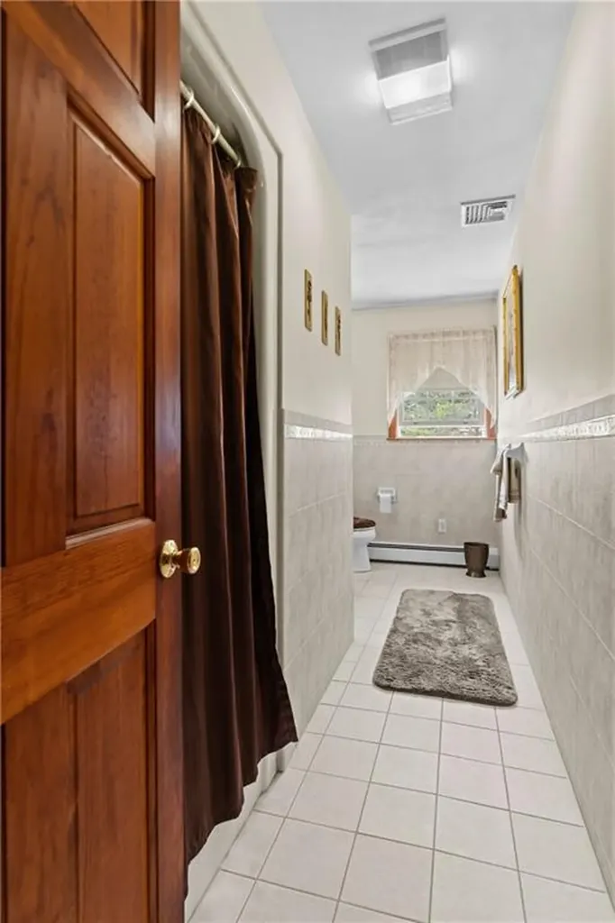 36 High St Street Freetown MA 02702