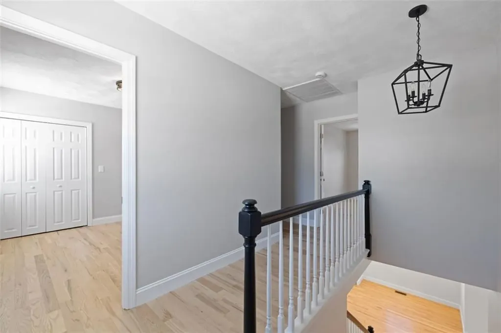 36 Kinnicutt Avenue Warren RI 02885