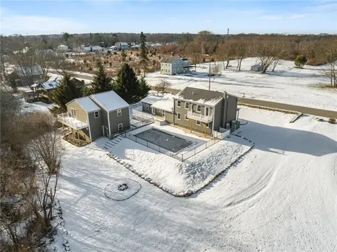 36 Kinnicutt Avenue Warren RI 02885