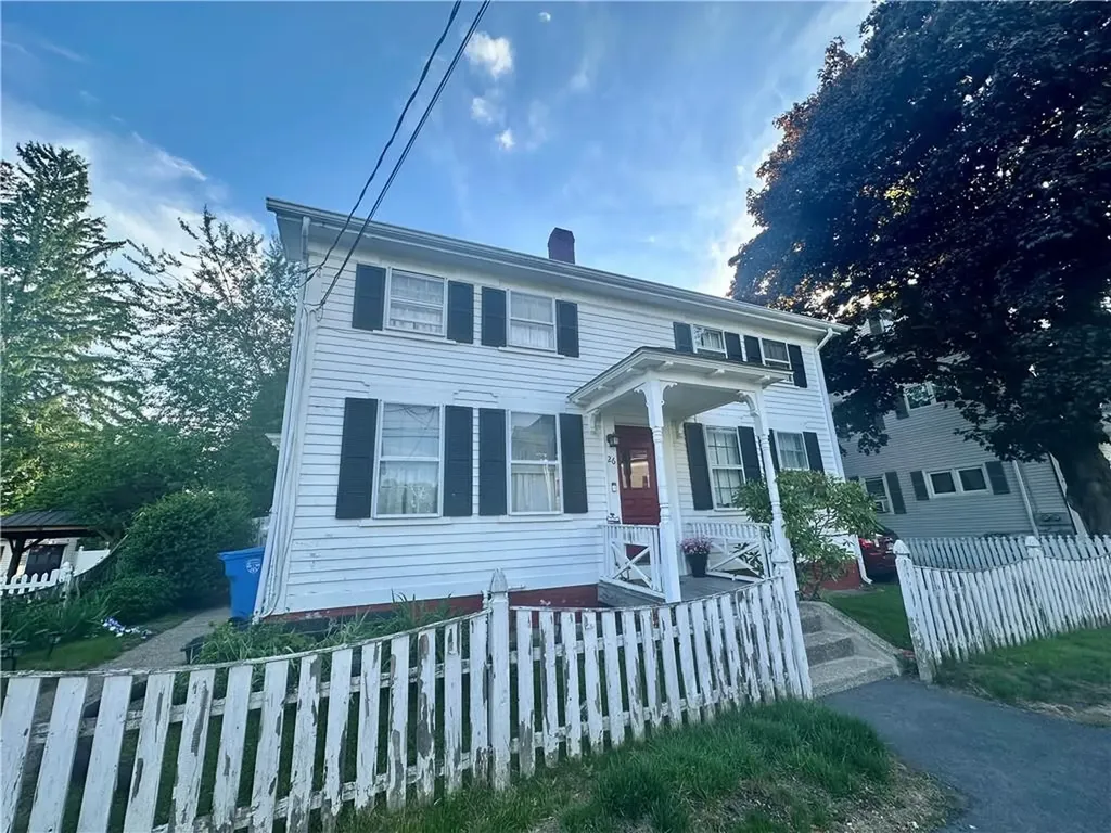 26 Pleasant Street Lincoln RI 02865