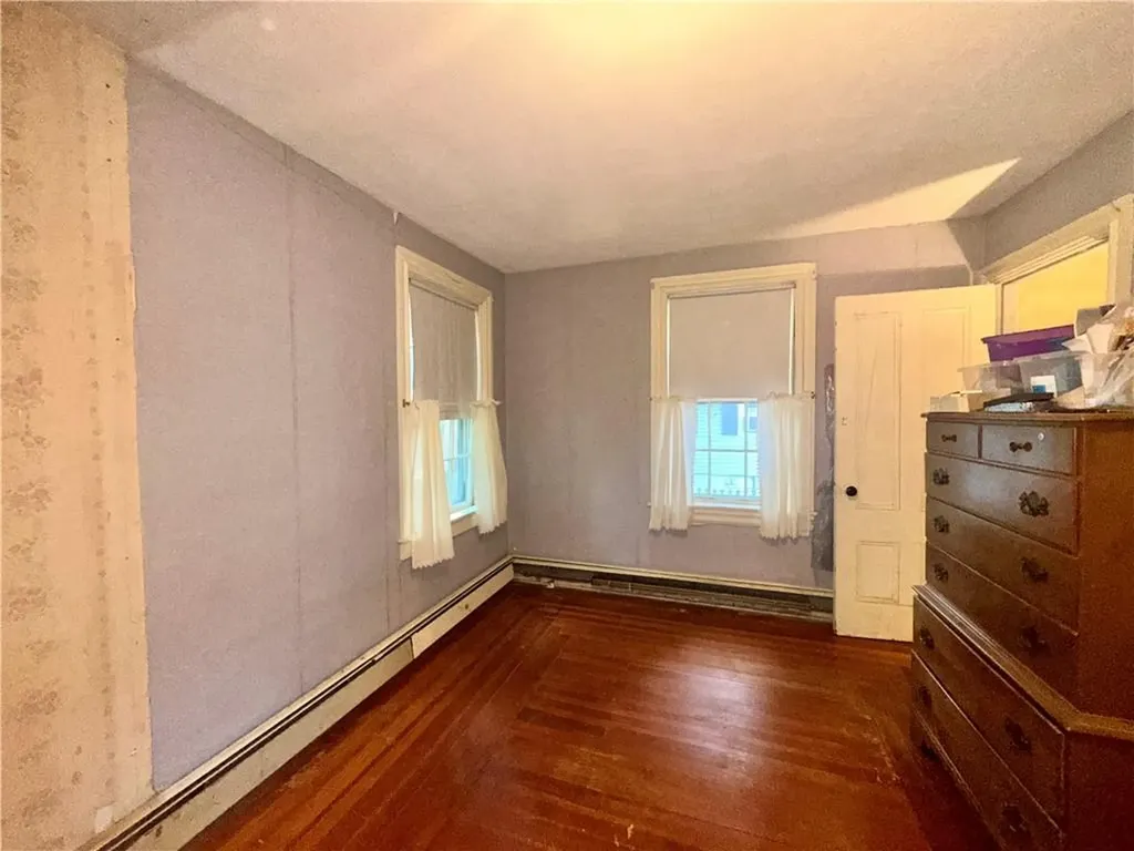 26 Pleasant Street Lincoln RI 02865