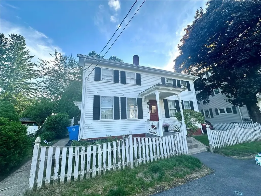 26 Pleasant Street Lincoln RI 02865