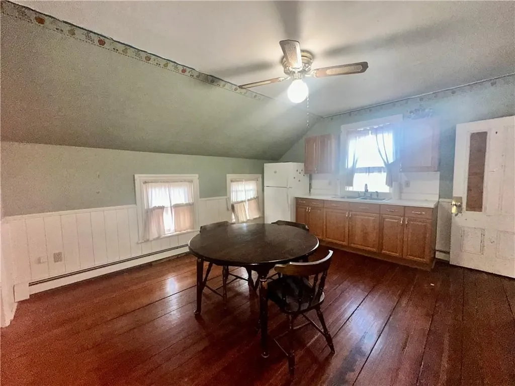 26 Pleasant Street Lincoln RI 02865