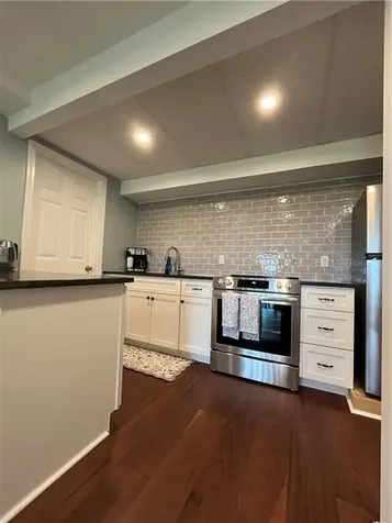64 Mitchell Road Portsmouth RI 02871