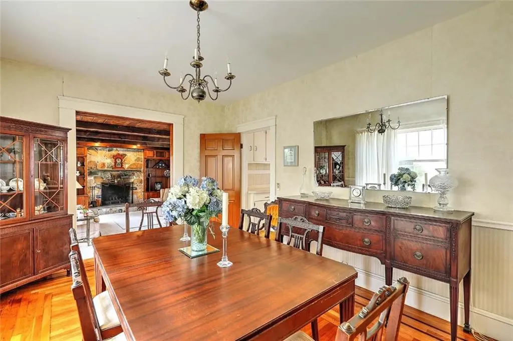 96 Jastram Street Providence RI 02908