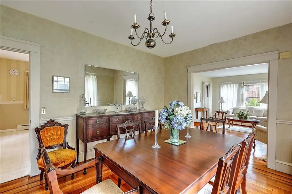96 Jastram Street Providence RI 02908
