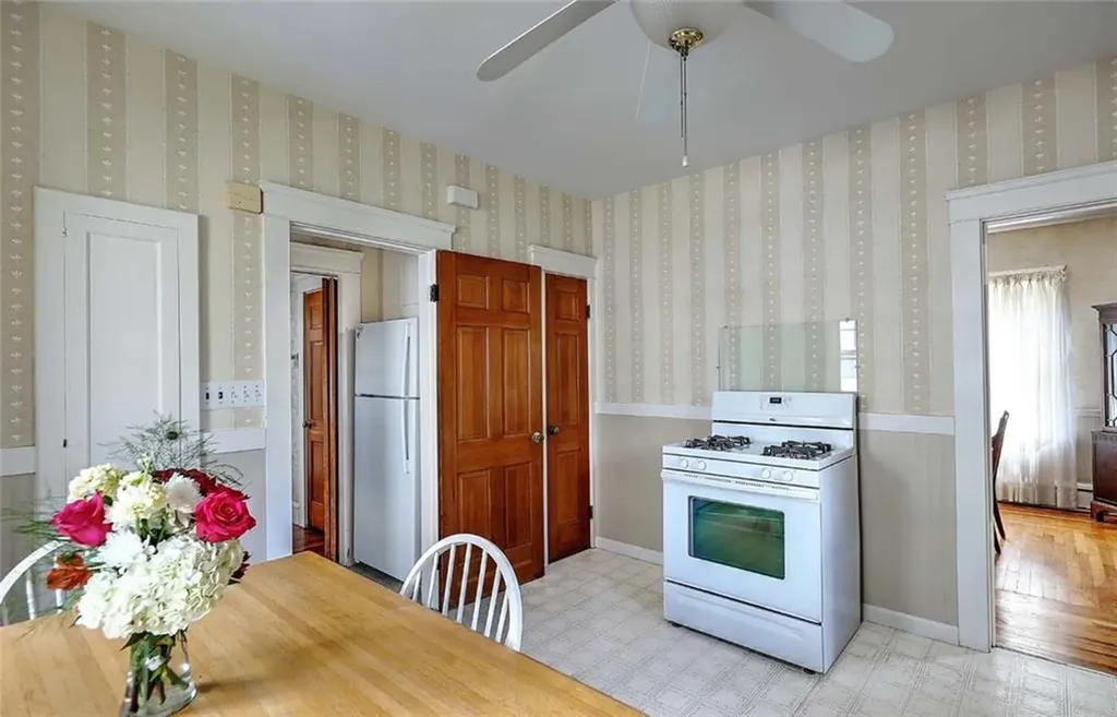 96 Jastram Street Providence RI 02908