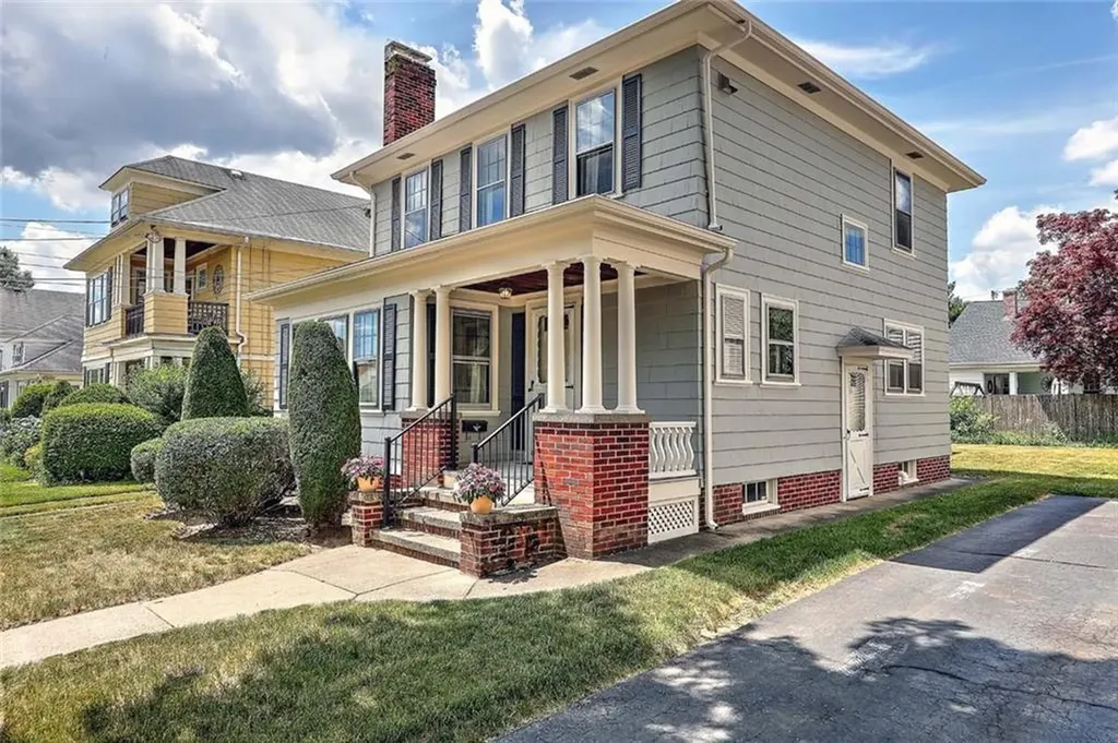 96 Jastram Street Providence RI 02908