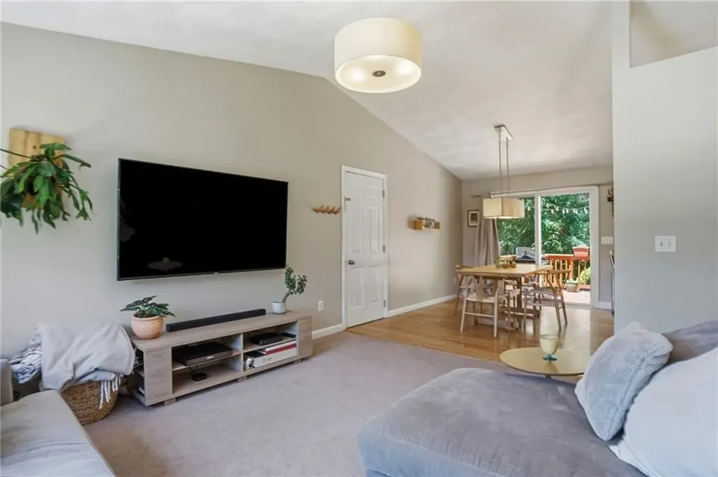 26 King Street Coventry RI 02816