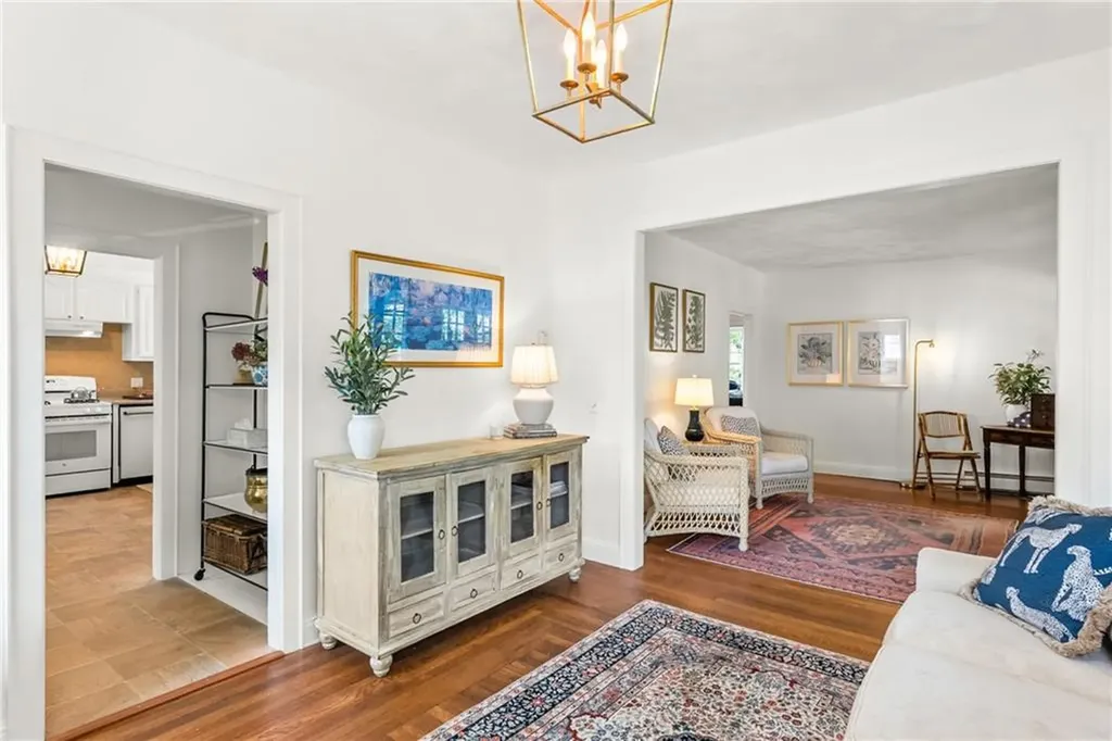 135 Olney Avenue North Providence RI 02911