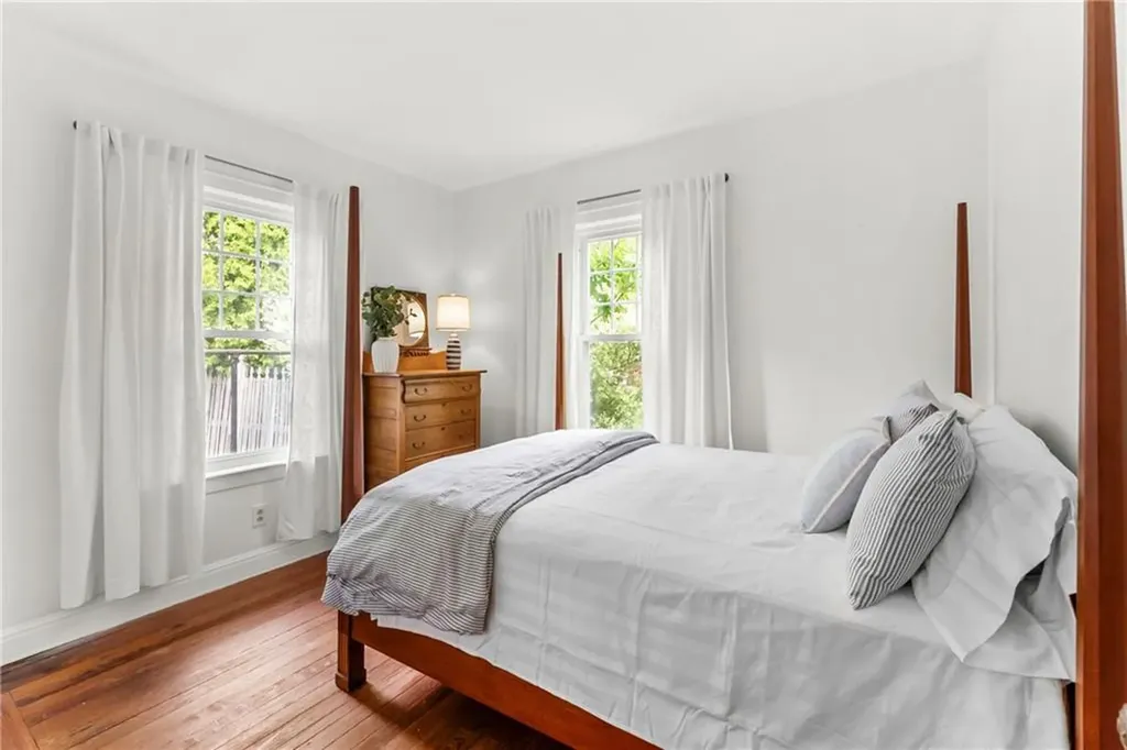 135 Olney Avenue North Providence RI 02911