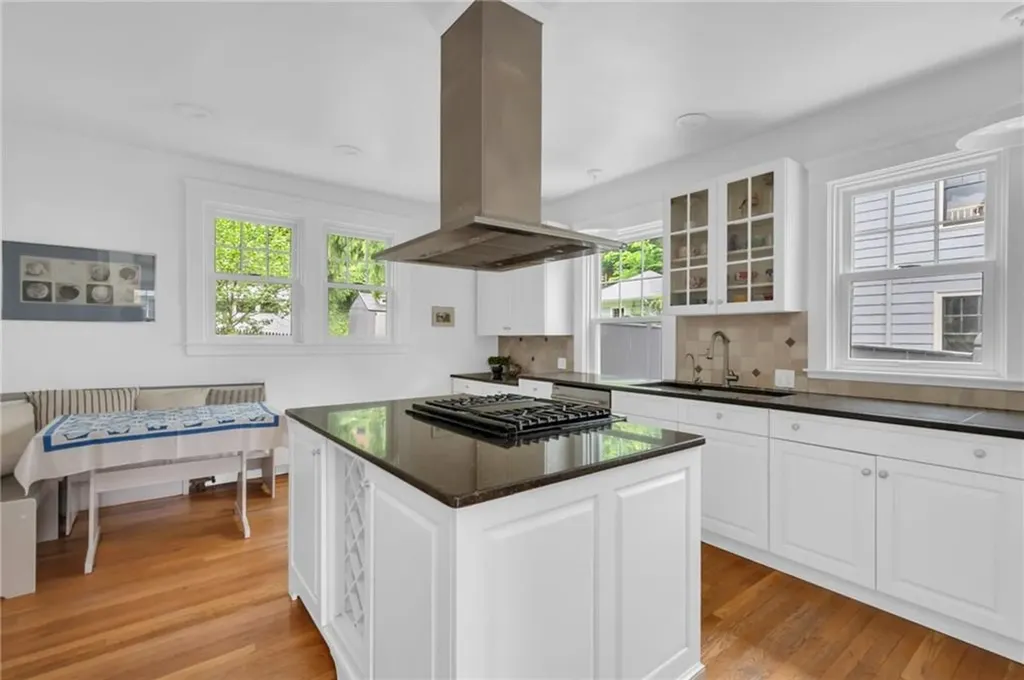 232 Taber Avenue Providence RI 02906