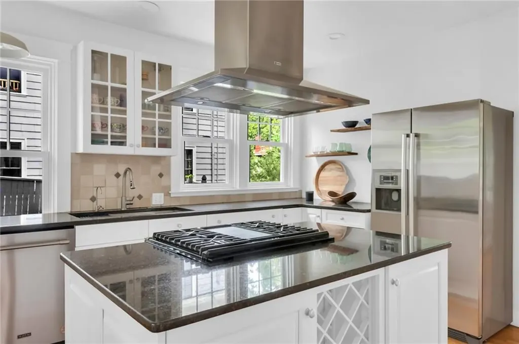 232 Taber Avenue Providence RI 02906