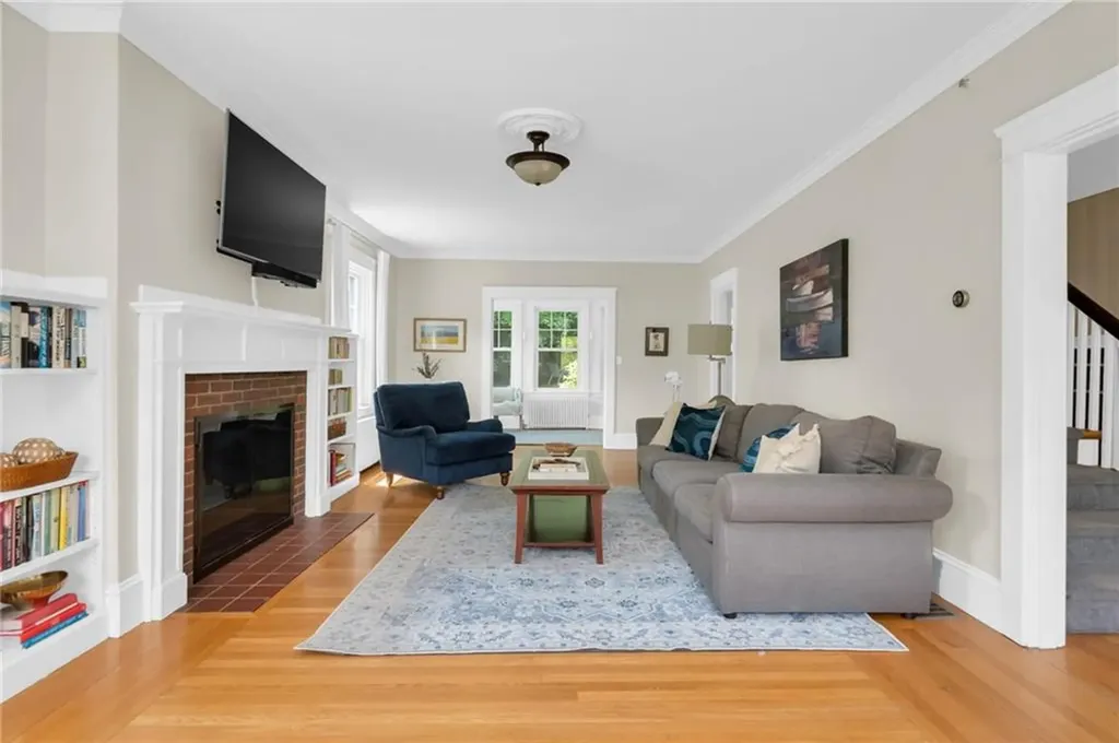 232 Taber Avenue Providence RI 02906