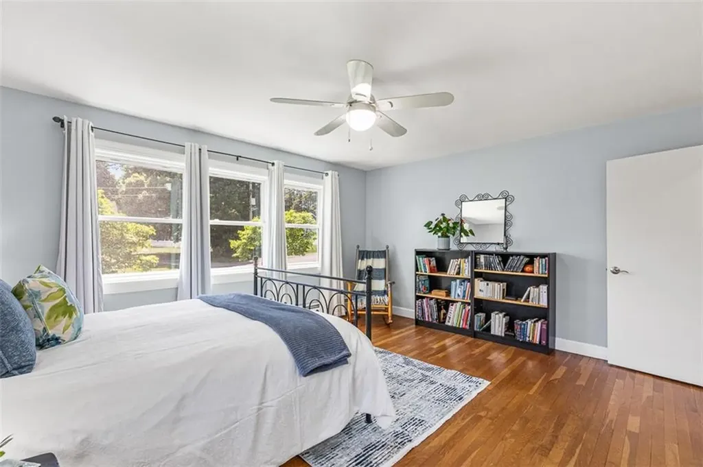 71 Primrose Hill Road Barrington RI 02806
