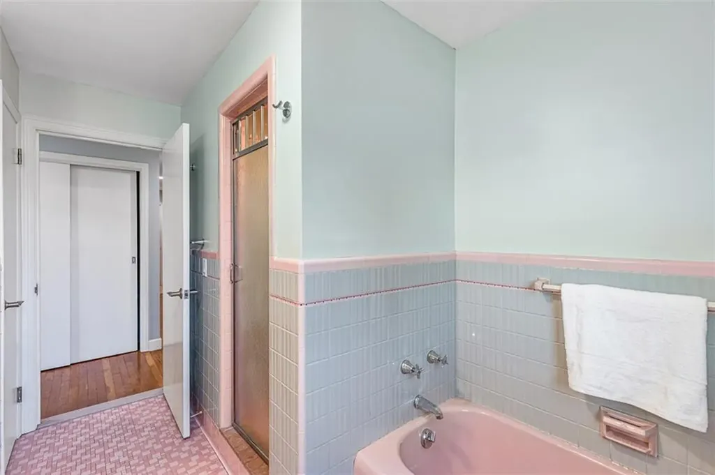 71 Primrose Hill Road Barrington RI 02806