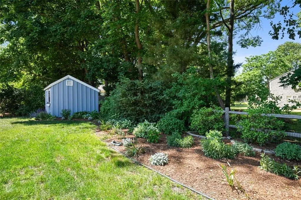 71 Primrose Hill Road Barrington RI 02806