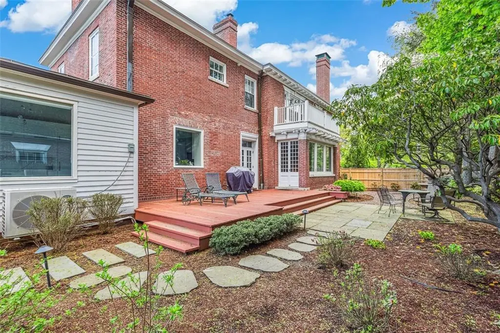 188 Blackstone Boulevard Providence RI 02906