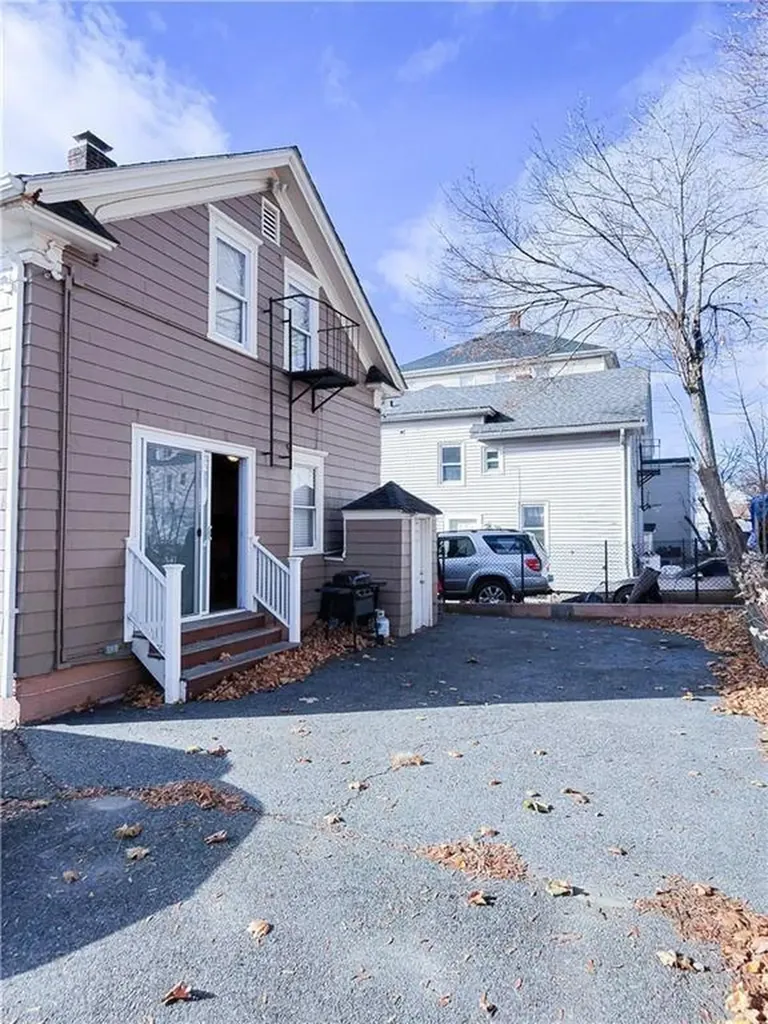 41 Monticello Street Providence RI 02904