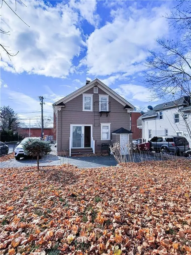 41 Monticello Street Providence RI 02904