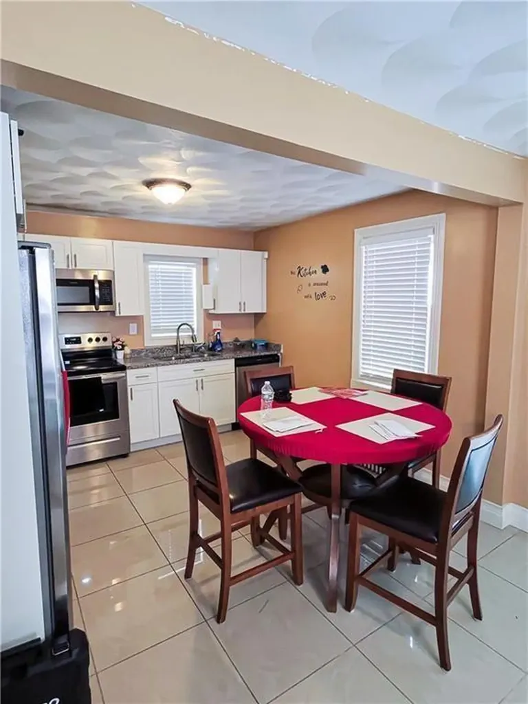 41 Monticello Street Providence RI 02904
