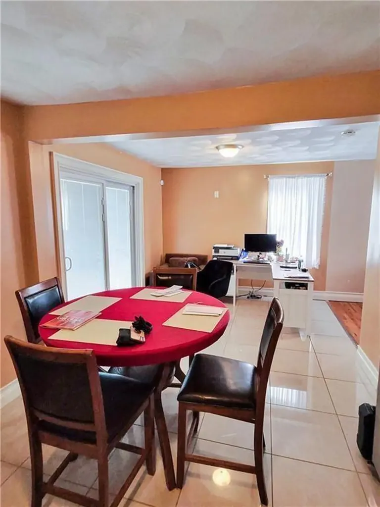 41 Monticello Street Providence RI 02904
