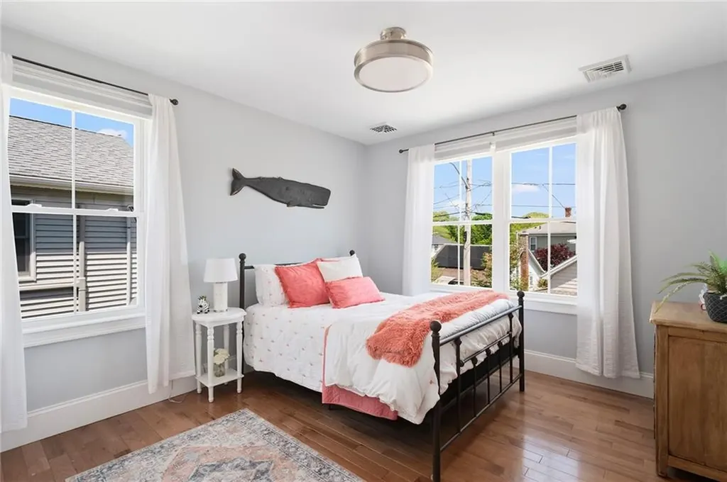 53 White Avenue East Providence RI 02915