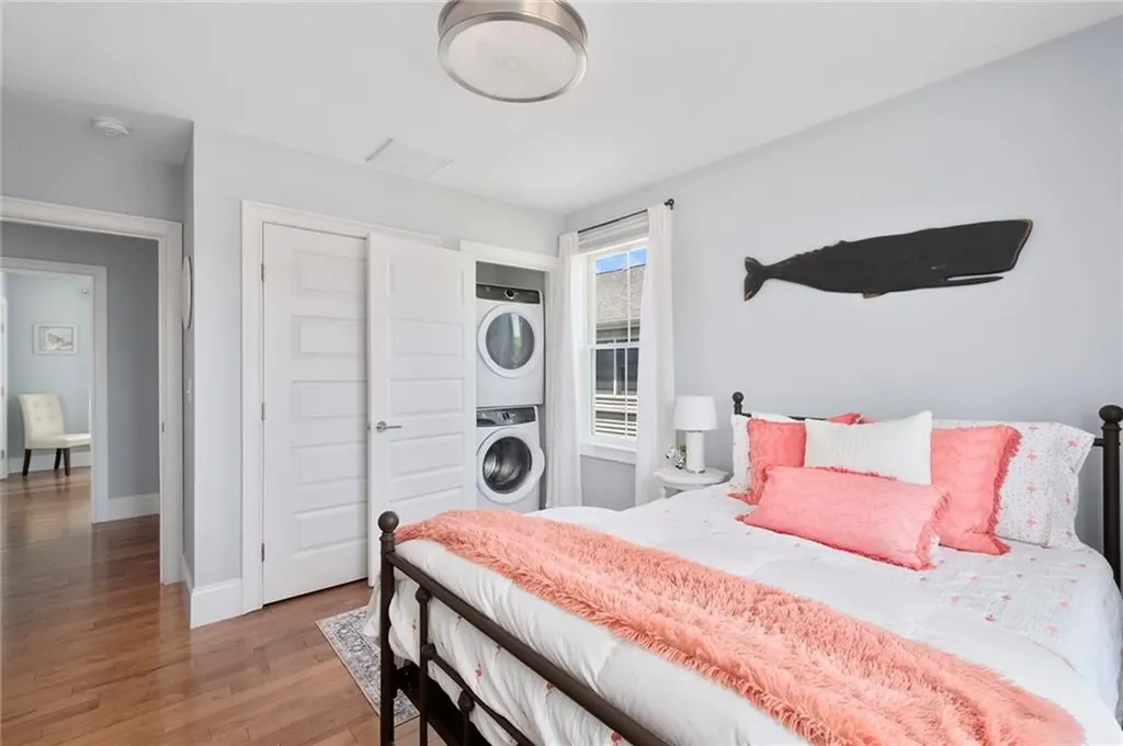53 White Avenue East Providence RI 02915