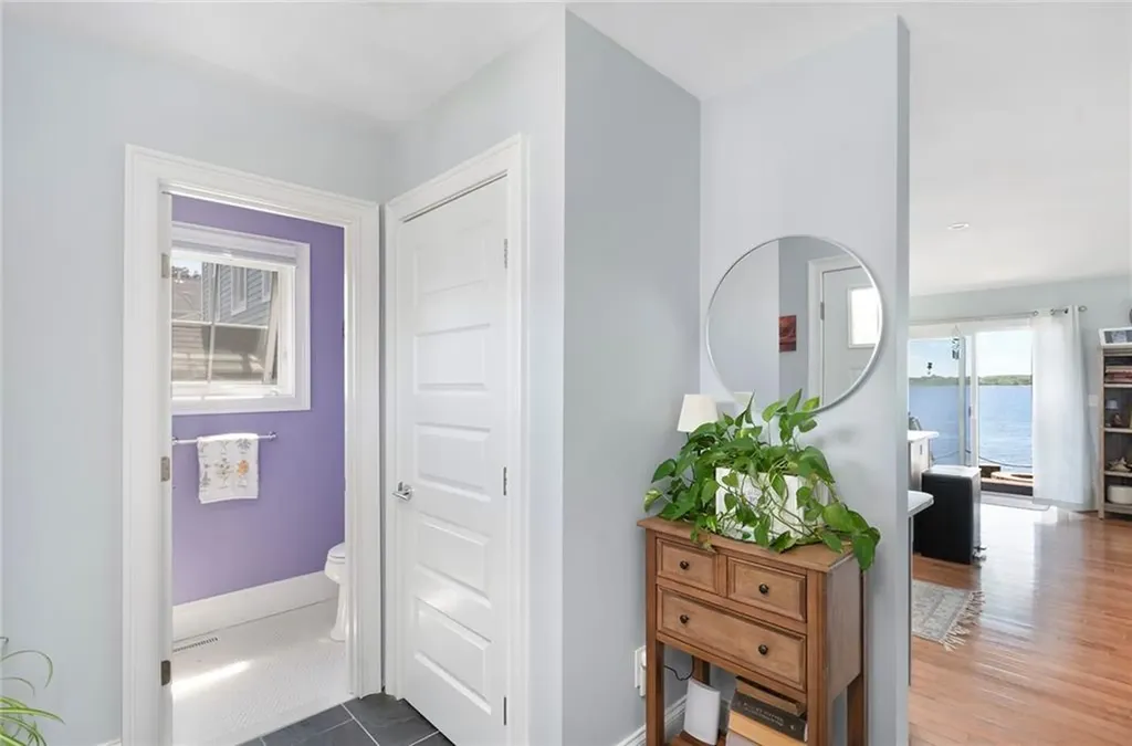 53 White Avenue East Providence RI 02915