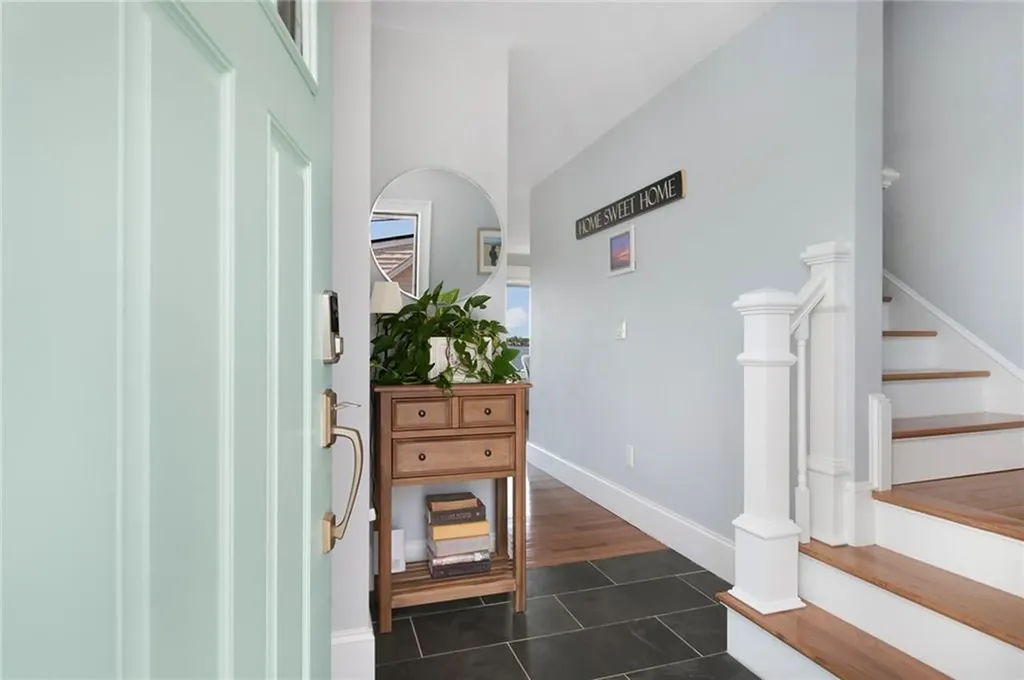 53 White Avenue East Providence RI 02915