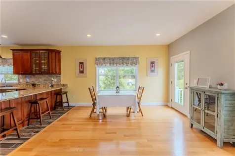 111 Middle Street North Kingstown RI 02852