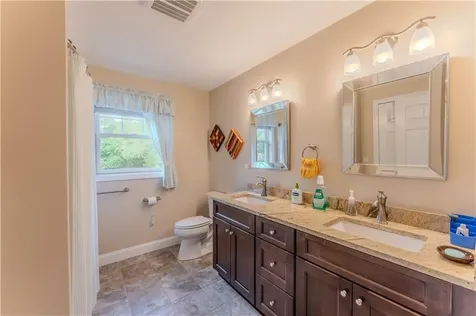 111 Middle Street North Kingstown RI 02852
