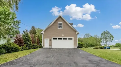 111 Middle Street North Kingstown RI 02852