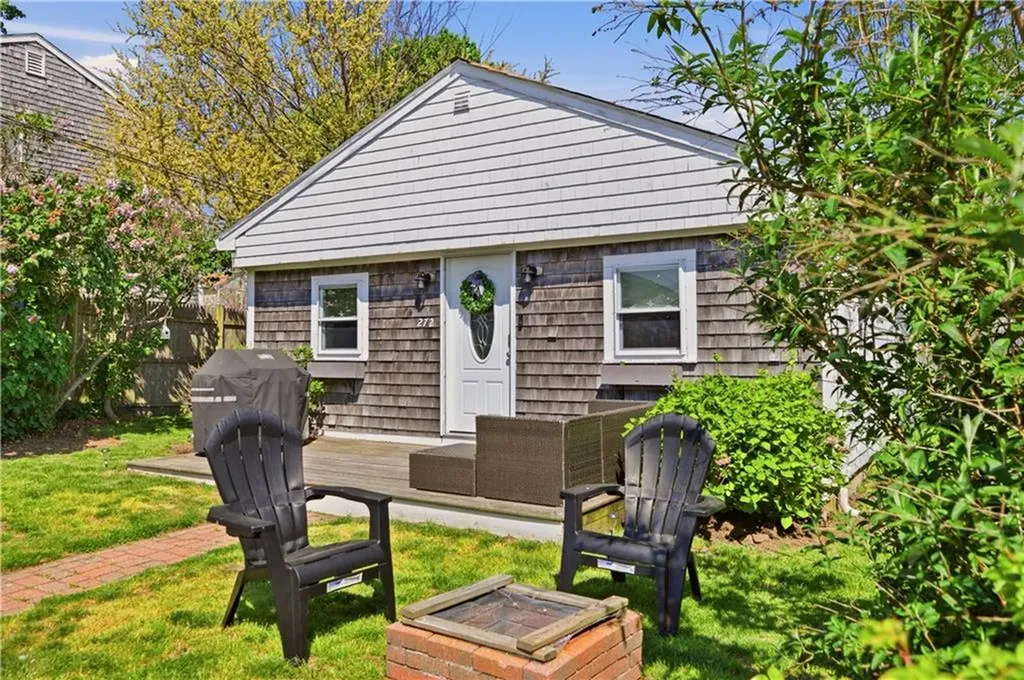 272 Riverside Street Portsmouth RI 02871