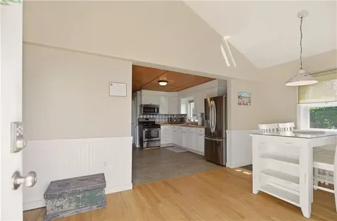 272 Riverside Street Portsmouth RI 02871